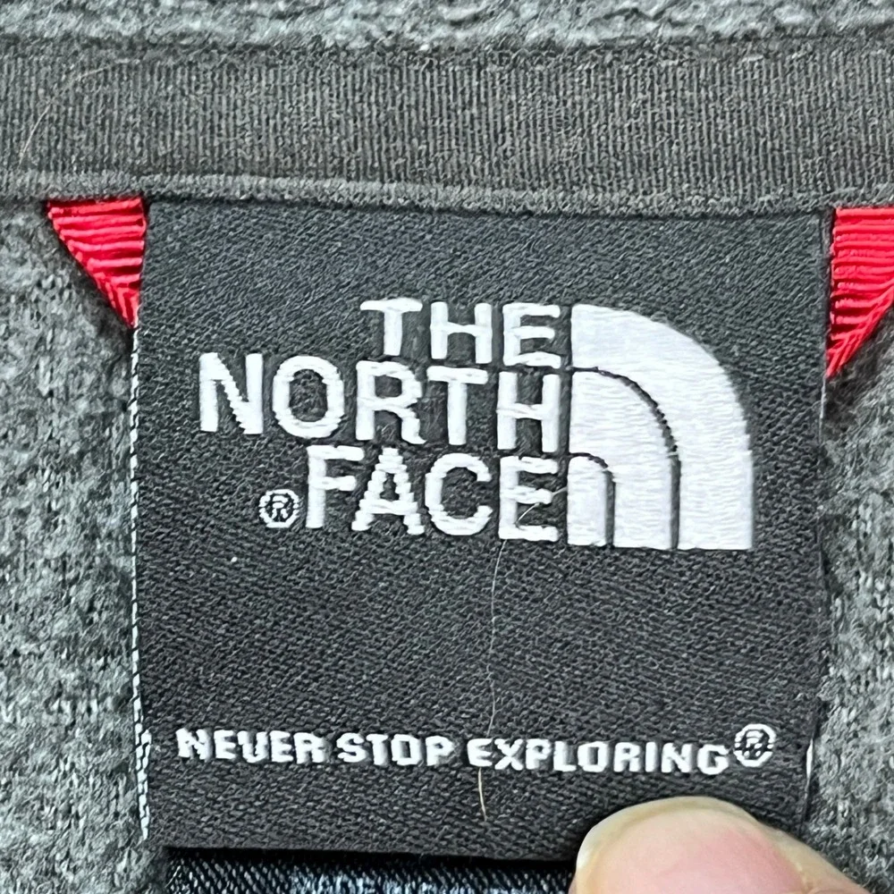 The North Face Pullover Mens Medium Gray Long Sleeve‎ 1/4 Zip Fleece Performance